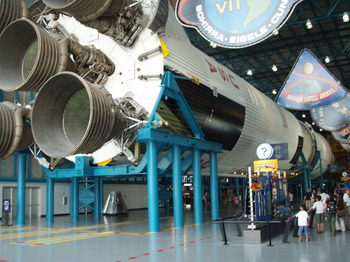 サターンVロケット4.JPG